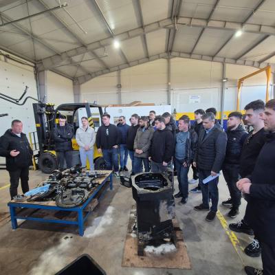 Vizită de studiu la 𝑵𝑬𝑾 𝑯𝒐𝒍𝒍𝒂𝒏𝒅 𝑨𝒈𝒓𝒐𝒄𝒐𝒏𝒄𝒆𝒑𝒕 𝑩𝒓𝒂̆𝒊𝒍𝒂